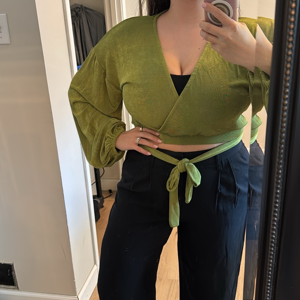 Princess Polly Green Long Sleeve Cropped Wrap Top - US 12